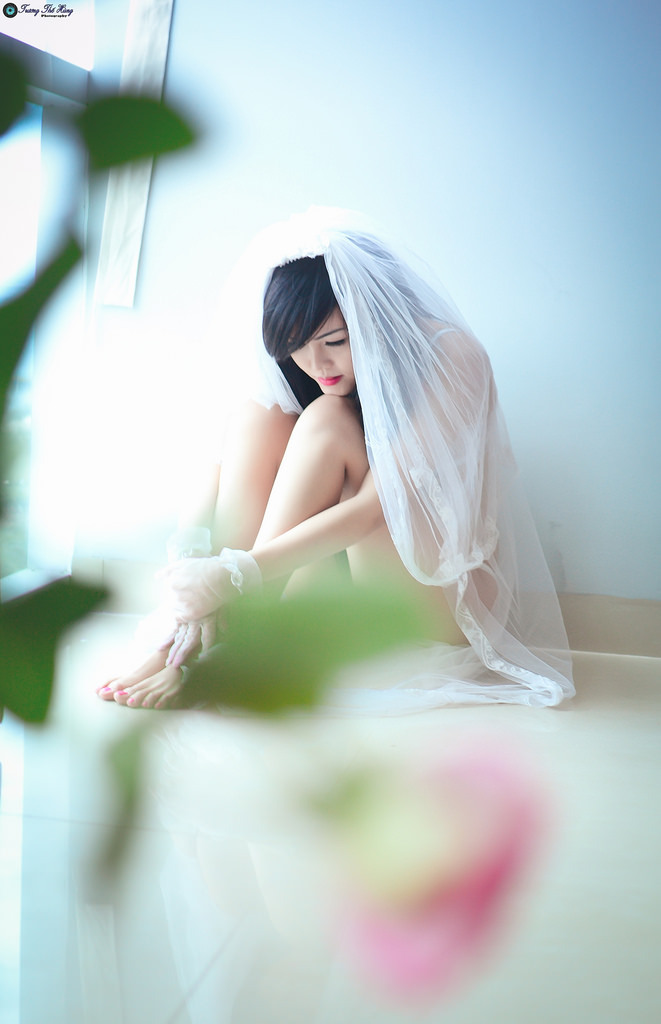 禁断介护两个老头吃我奶